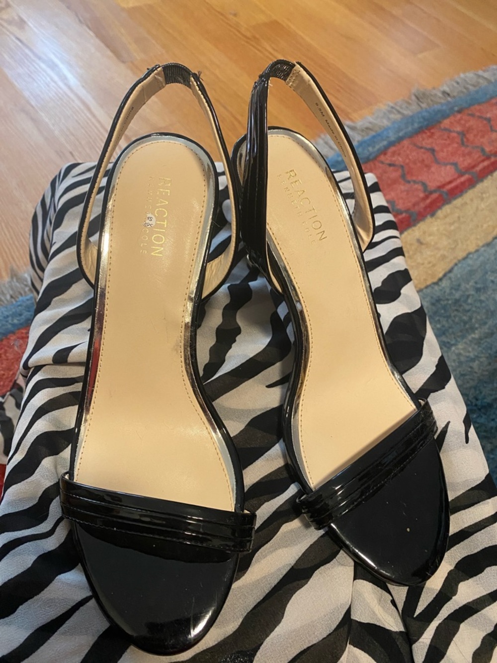 Kenneth Cole Reaction Women’s Patent Black Slingback Heels NWOT